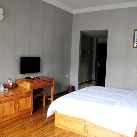 Pingwu Yinxing Hotel Hotels in Pingwu County