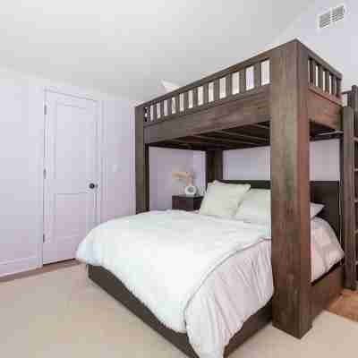 Girls Getaway - Bachelorette - Hot Tub - Pool - Sauna - Photo Room - Fire Pit Rooms