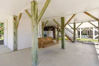 50 Yards to the Beach, Sleeps 8 & Ready for You to Make New Memories!