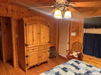 Cozy, Secluded, Log Cabin