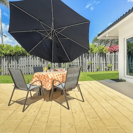Amazing Home w/ Heated Pool 8 mins to the Beach!