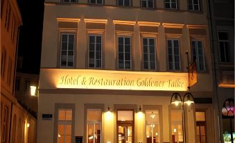 Hotel Goldener Falke
