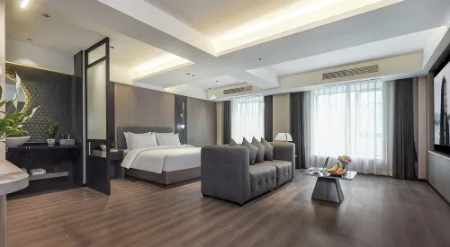 LuckySeven Bale Hotel Lingao City Shopping Park - Kitchens