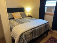 Canary Cottage: Lakeside, Boat Slip, Beach, Family Friendly - 2-Star