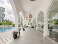 Family Apt Santorini Resort, Pearl Sandy Heaven فنادق في نيغومبو