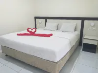 Hotel Kudus Permata - parking