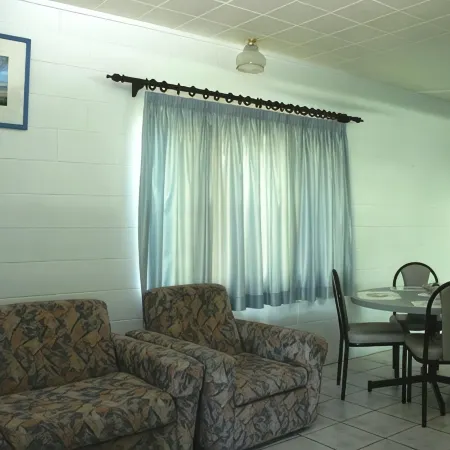Sky View Units Bowen