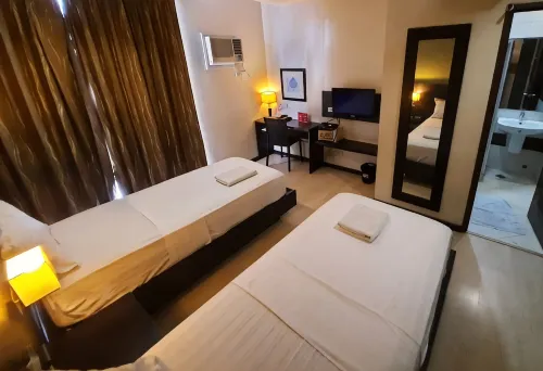 Lorenzzo Suites Hotel