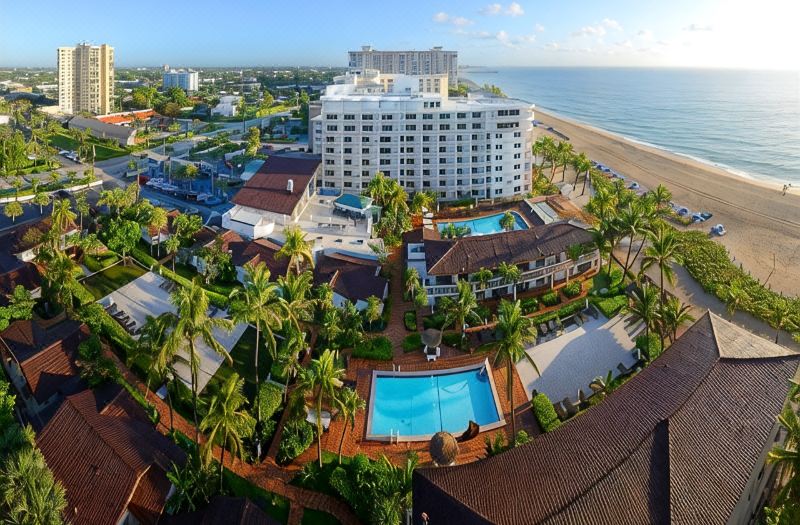 Beachcomber Resort & Club