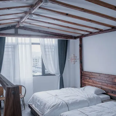 Guangnan jiulongshang B & B