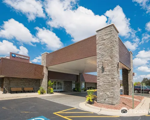 Wyndham Chicago O'Hare Hotels in Des Plaines