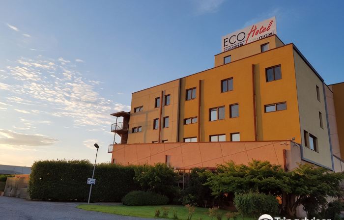 Break Hotel