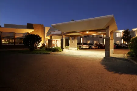 Hotel Sepia