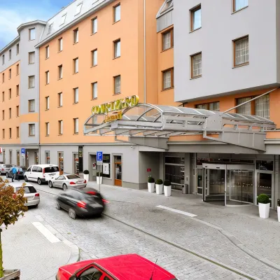 Courtyard Pilsen Hotels near Main Train Station