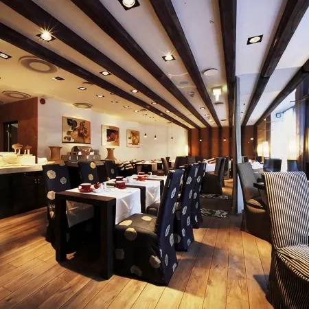 Rixwell Collection Savoy Boutique Hotel