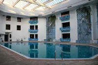 Hotel Orient Palace - Pools