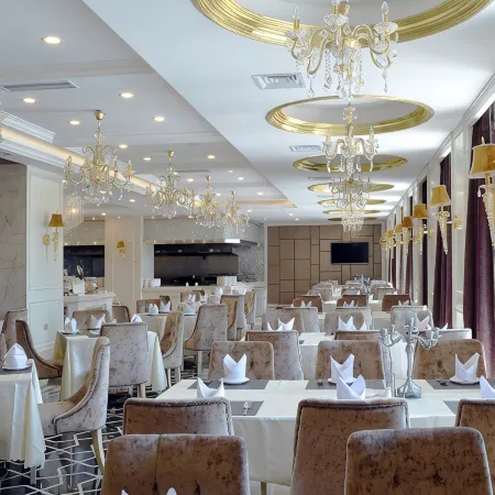 Baiyunbian Hotel