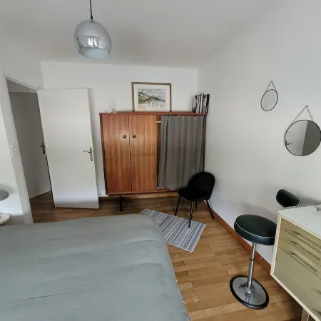 Beautiful spacious apartment with terrace - town center and 2 steps from the beaches - garage