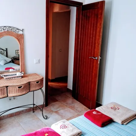 LUXURY APARTMENT FRONT LINE BEACH. SEA VIEWS