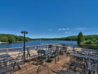 Casita Verde – The Perfect Family Getaway in a 4-Season Resort Community Hotels in Lake Ariel