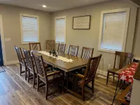 Lake Breeze Cottage 6 beds w AC, hot tub near Lake Michigan beach and The Deck. - Wifi