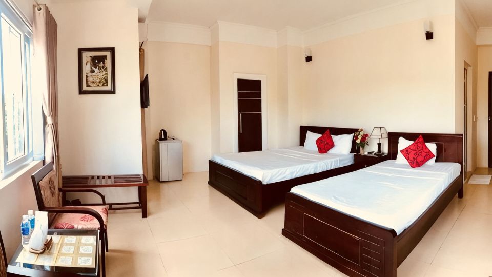 Nam Long Plus Hotel