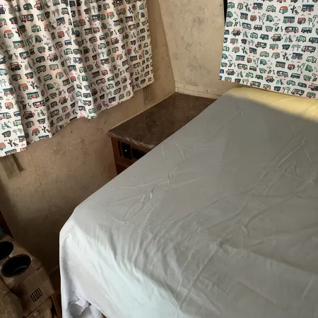 Tiny travel trailer with enough room to relax after hitting the nearby springs. Отели в г. Дикси