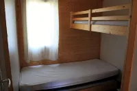 Large furnished cottage with covered terrace and parking space