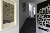 The Art House, Wanaka - Contemporary holiday house