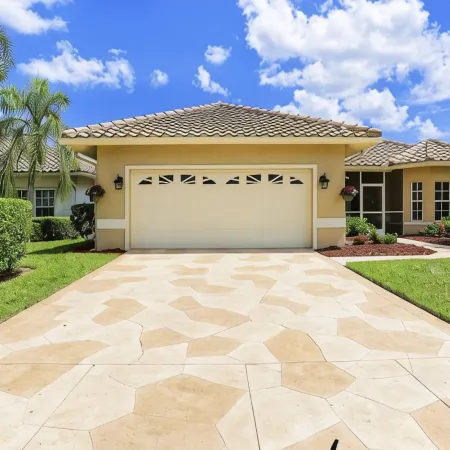Luxurious home with stunning golf course views and private swimming pool & spa