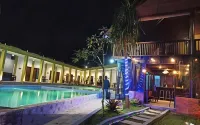 Bwalk Hotel Malang - Swimmingpools