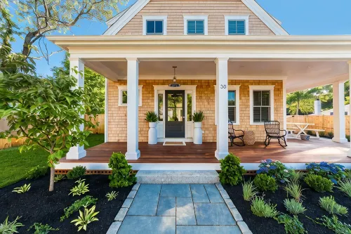 New 4-bedroom House with Swimming Pool–Just a 10-minute Walk to Town - 수영장