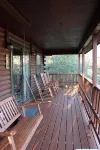 CABIN FEVER ON LAKE  NOTTLEY WITH DOCK - Parvekkeita