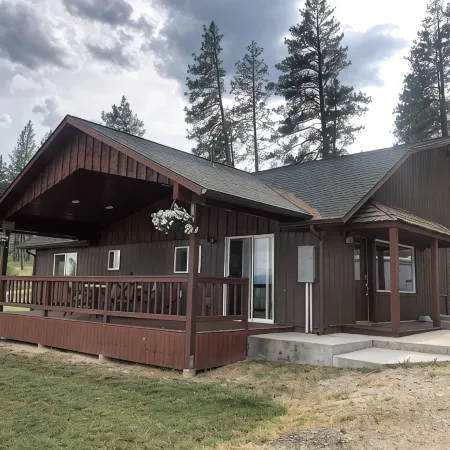 Outdoor adventures all around this comfy home with stunning views prime location