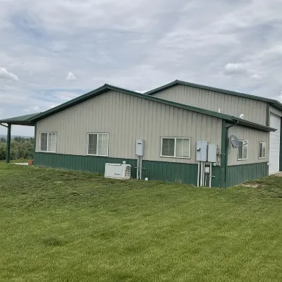Cozy Farmhouse in Charming Great Falls with WiFi, AC and Indoor Parking -  Privatzimmer