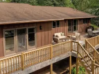 Gorgeous Waterfront Retreat Hotels in Breezy Point