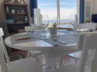 Spectacular Oceanfront 2 Bdrm Unit in Summerville  호텔