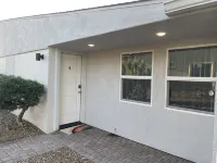 Cozy MidCentury • EntireApt 1-Bed/1-Bath - 4-نجوم