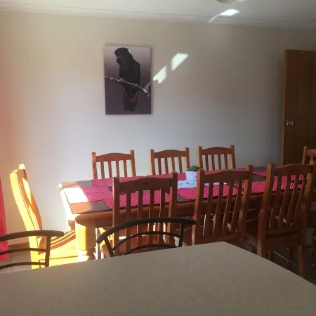 Comfortable 3 Bedroom Home with all the facilities to accommodate 6 people.