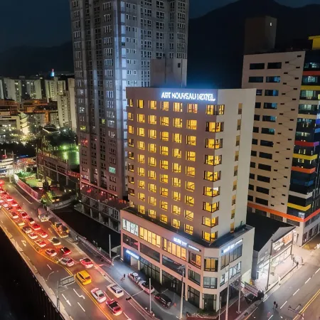 Geoje Artnouveau Suite Hotel