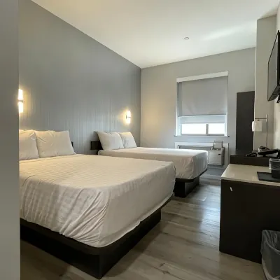 King Hotel Brooklyn Sunset Park Hotels near Bensonhurst Park