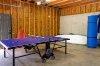 Cabin on Lake Keowee just minutes from Clemson, lake front property with firepit - Alppimaja