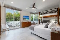 #1 Booked Largest Estate Villa in Tulum Region, Indoor Pool, Gym, Walk to Beach - فلل