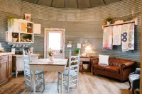 The Silos at Promise Manor "Dolly Farm stay mins from historic Lynchburg, TN. - Homestays