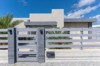 Luxury Modern Villa-Pool, Ocean View Deck, In/Outdoor Kitchen, 5min to the beach - ヴィラ