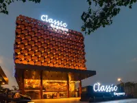 Classic Regency Hotels in Alleppey