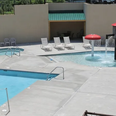 Beautiful, clean, comfortable and great views!!  Romantic and family friendly