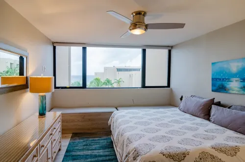 Beautiful Remodeled Condo 2B 1.5Ba
