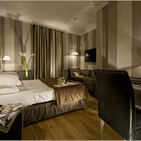 Duca d'Alba Hotel - Chateaux & Hotels Collection Отели рядом с достопримечательностью «Станция метро Cavour»