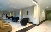 Hotel Madinah - parking